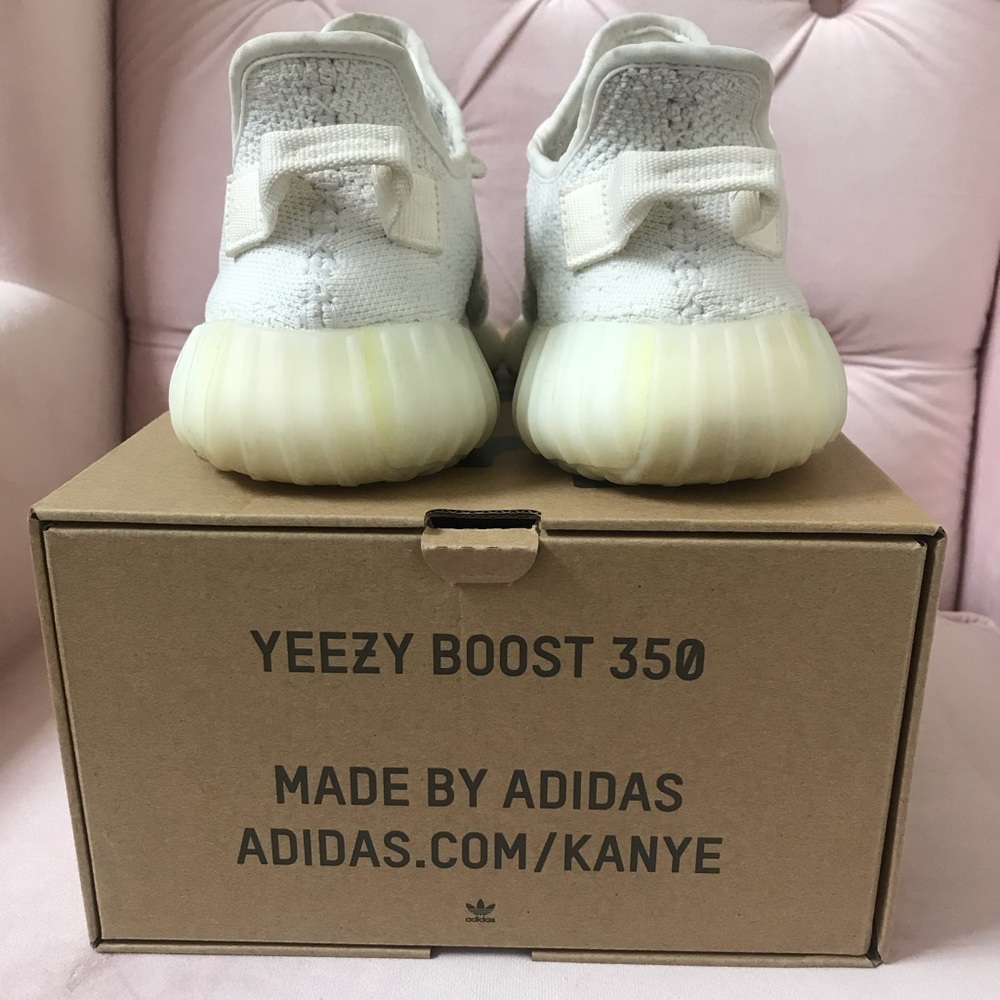 SOLD Adidas Yezzy Boost 350 V2 triple white size 7 - Picture 2 of 8